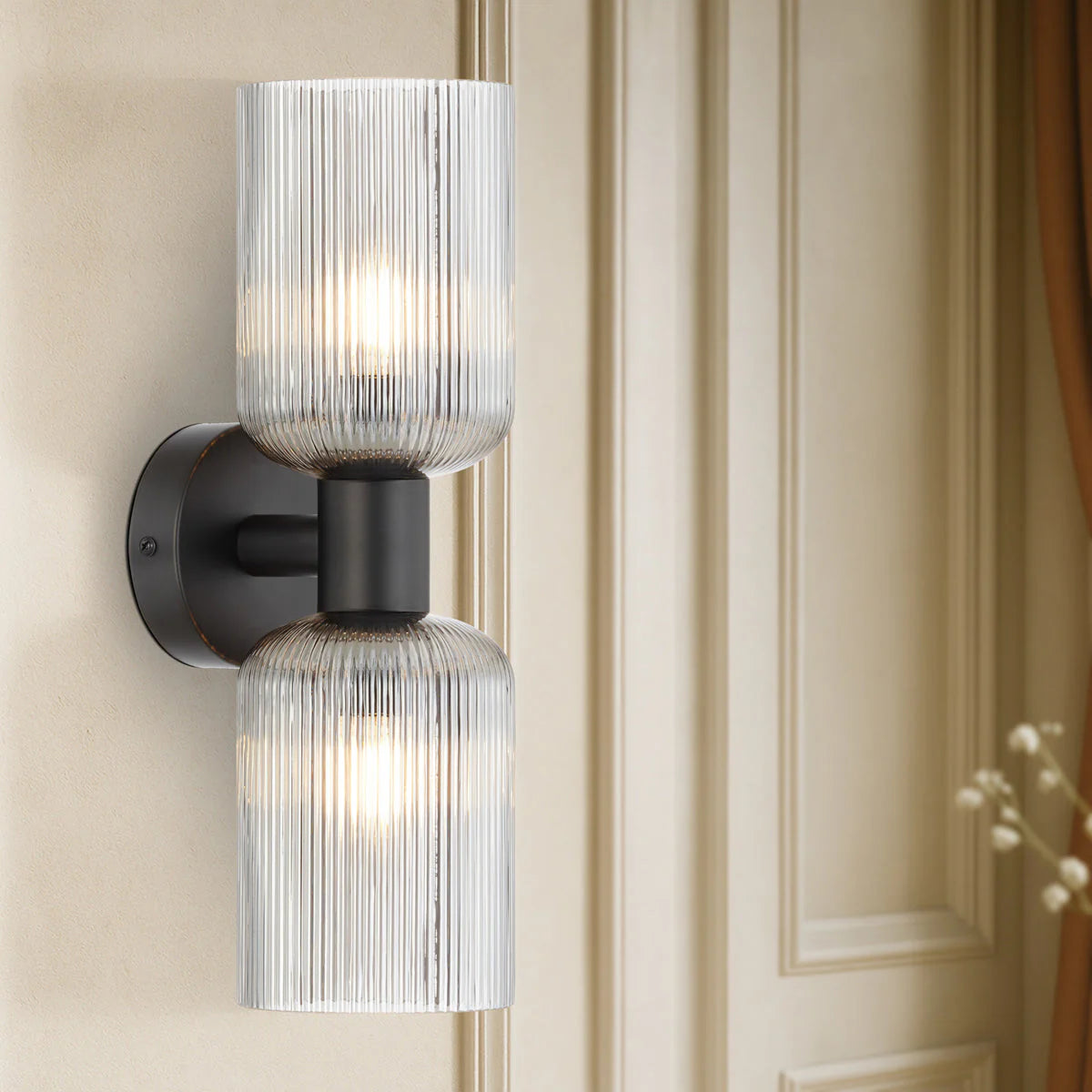 RIVEN | Black Wall Light